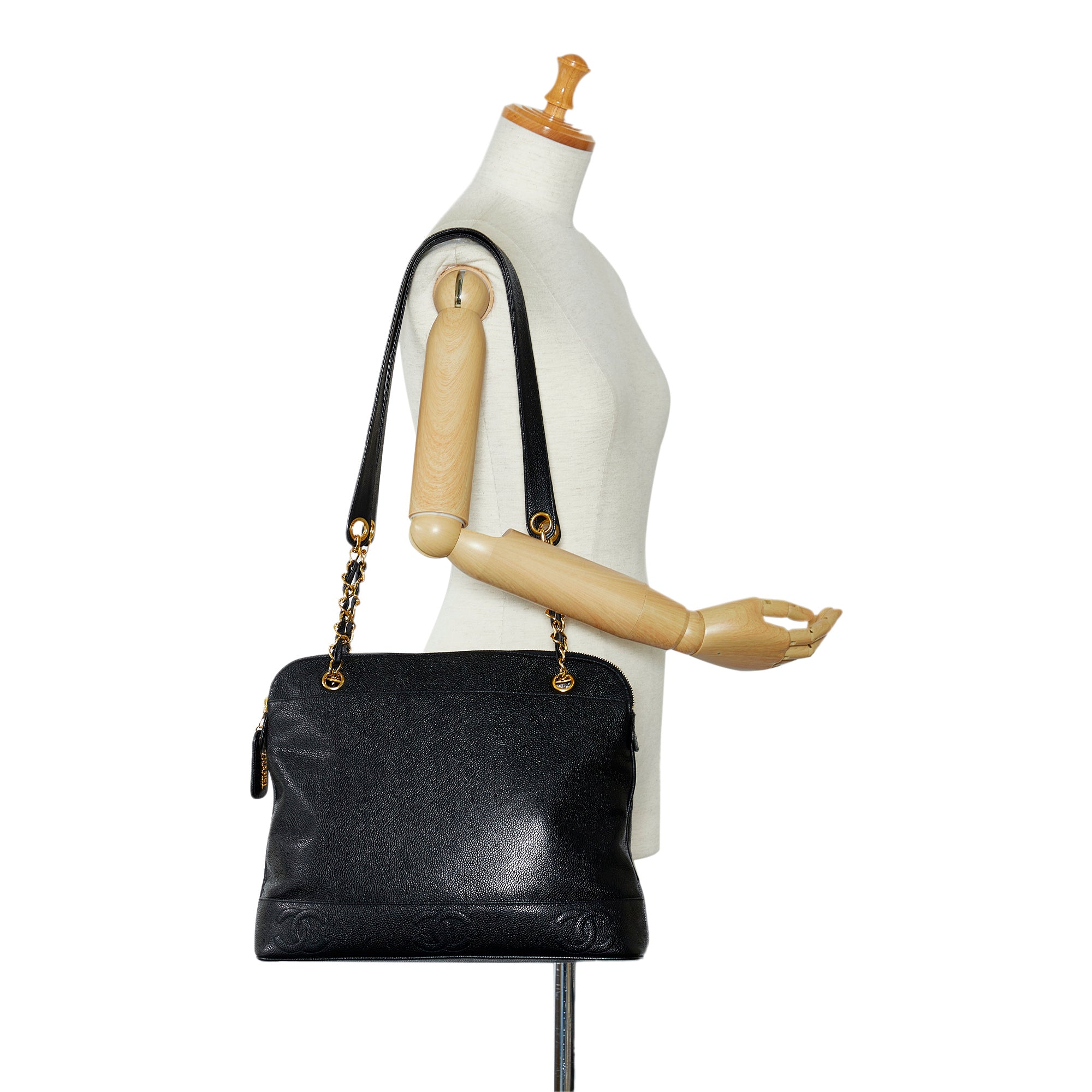 Chanel Black CC Caviar Shoulder Bag Leather ref.923184 - Joli Closet