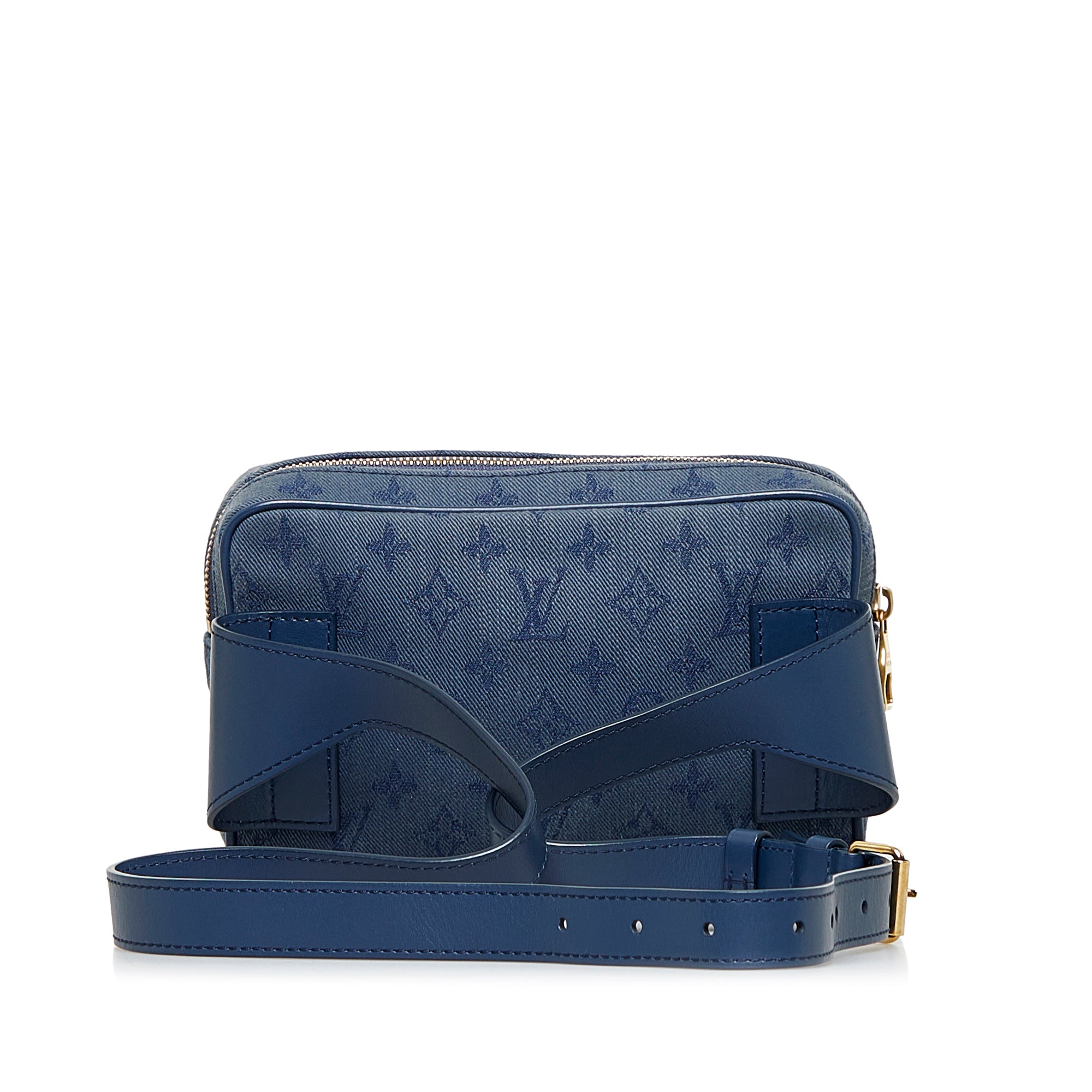 Louis Vuitton Outdoor bumbag (M30748)  Stylish denim, Louis vuitton, Blue  denim