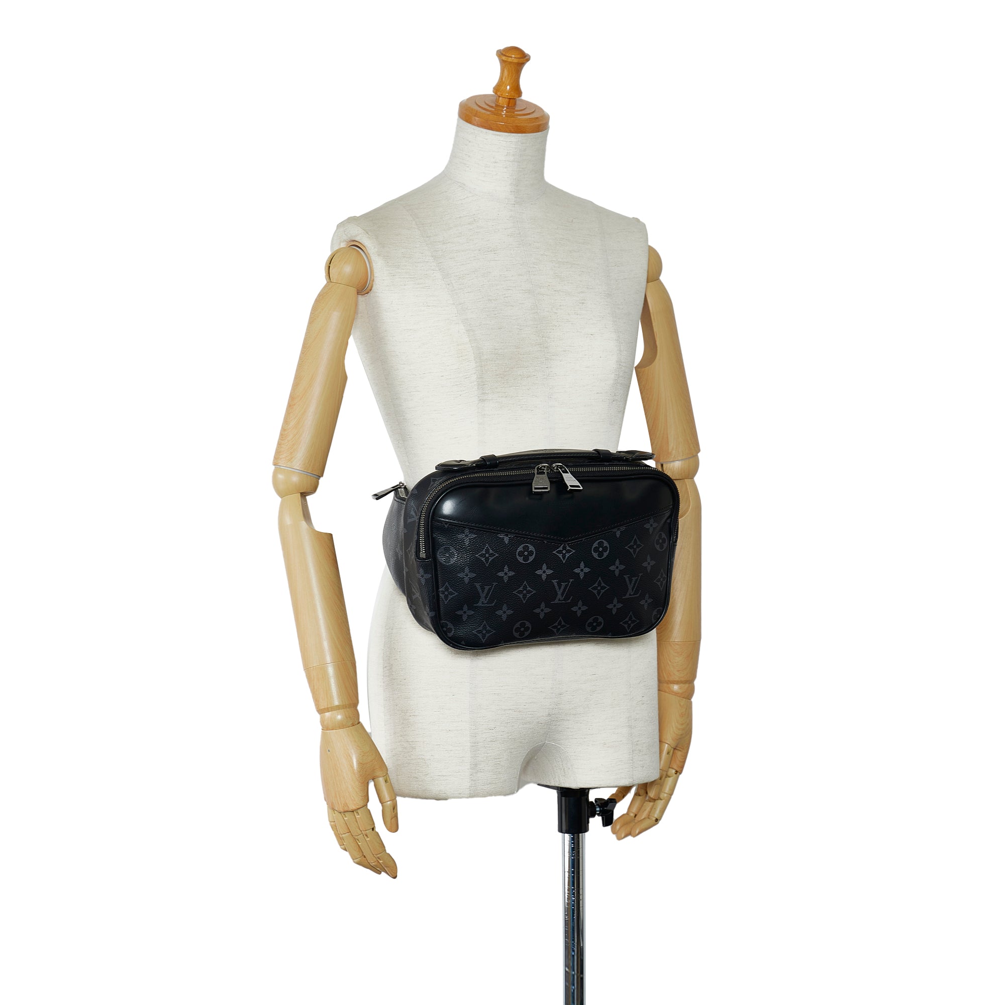 Black Louis Vuitton Monogram Eclipse Explorer Bumbag Belt Bag – Designer  Revival