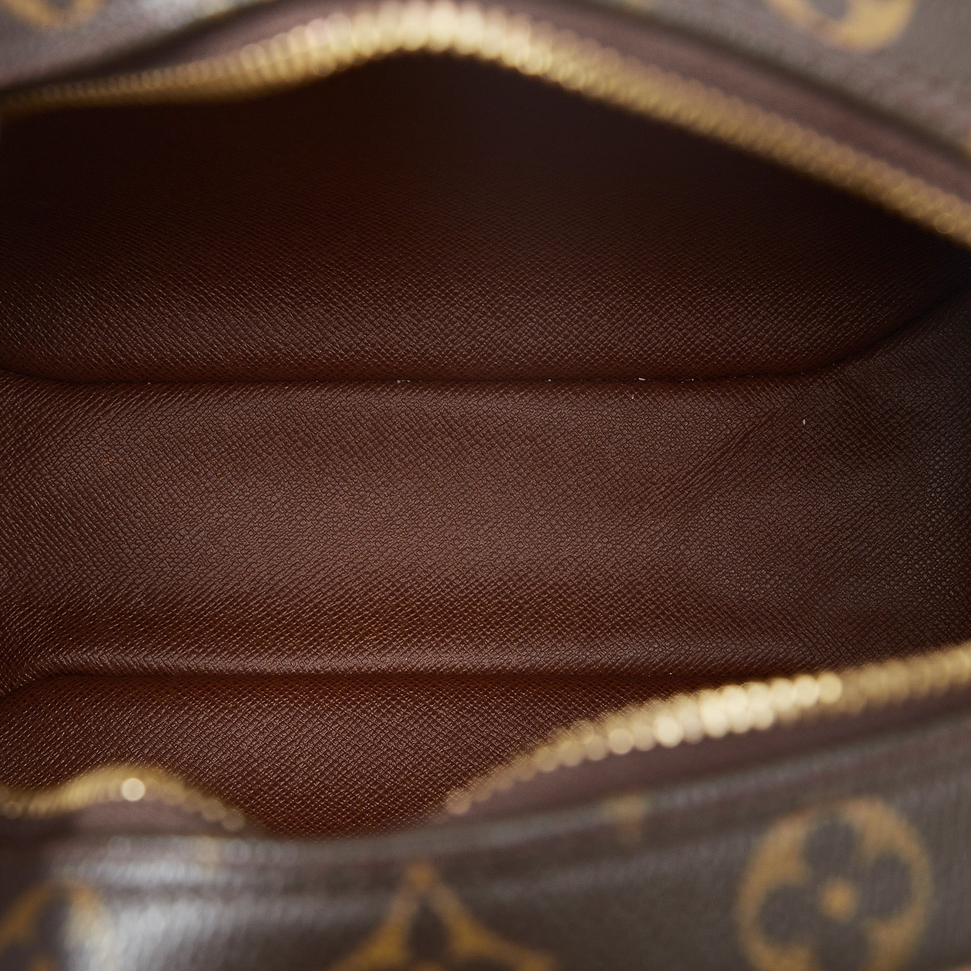 Louis Vuitton vintage Blois Brown Synthetic ref.17461 - Joli Closet