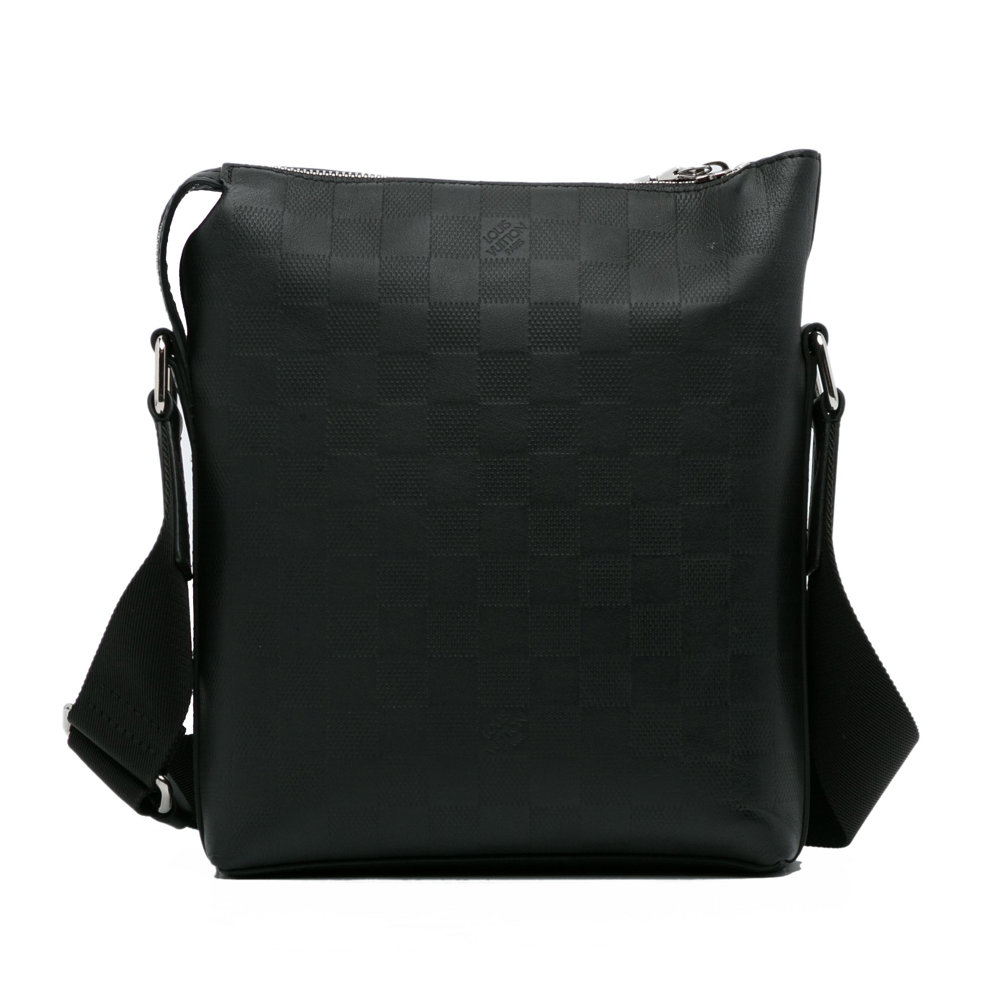 Black Louis Vuitton Damier Infini Discovery Messenger BB Crossbody Bag - Designer Revival