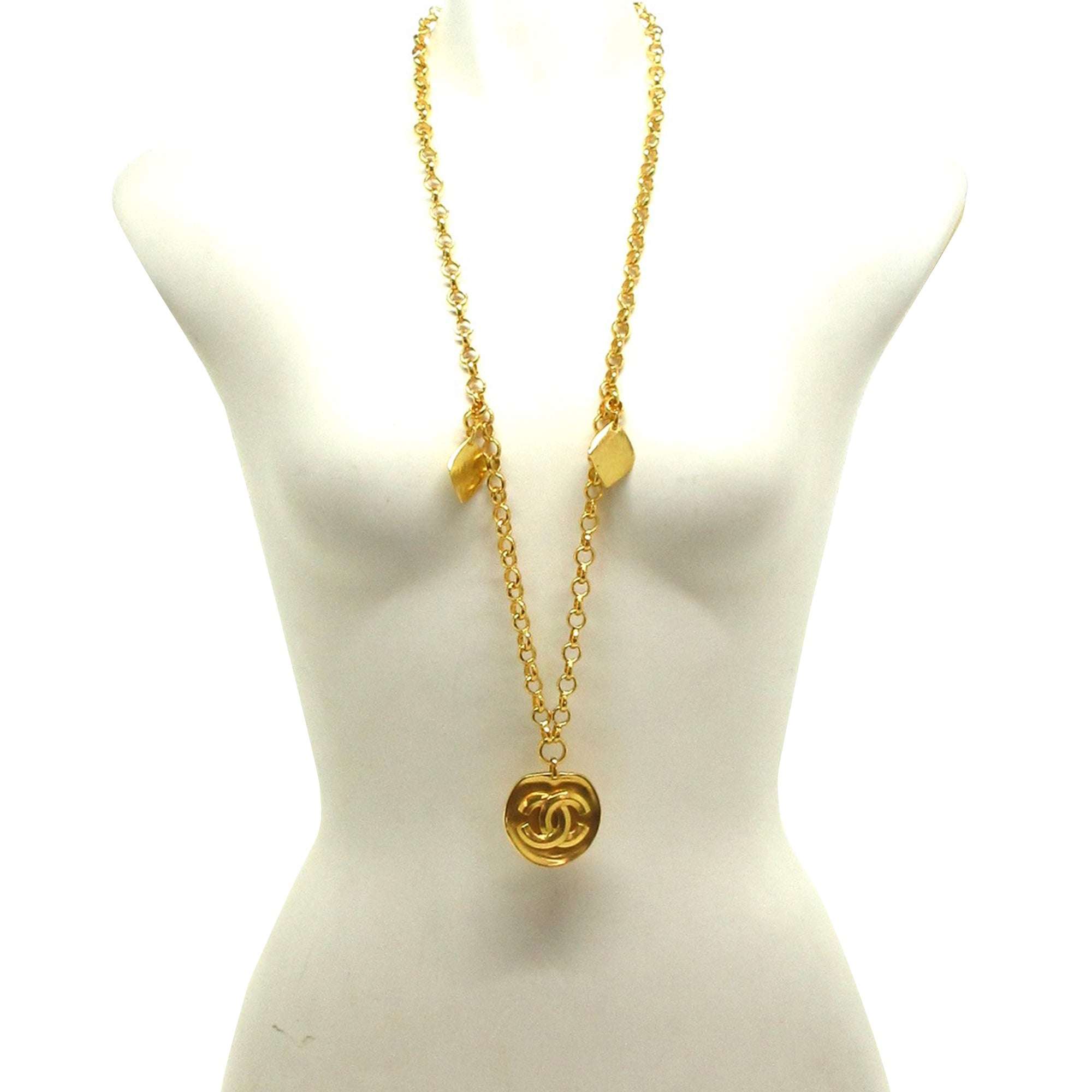 gold necklace chanel